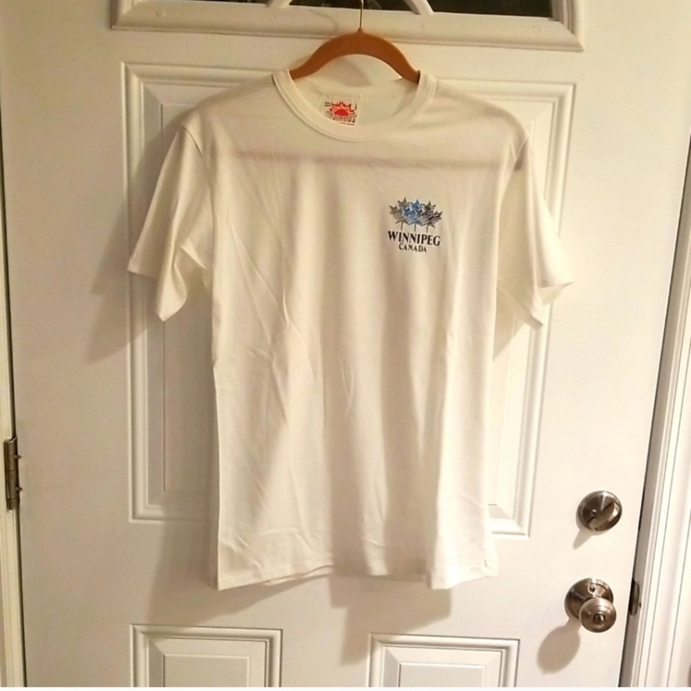 Ladies Tshirt Winnipeg Canada Size Large